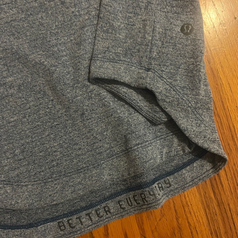 lululemon athletica Heathered Blue Short Sleeve Tee
